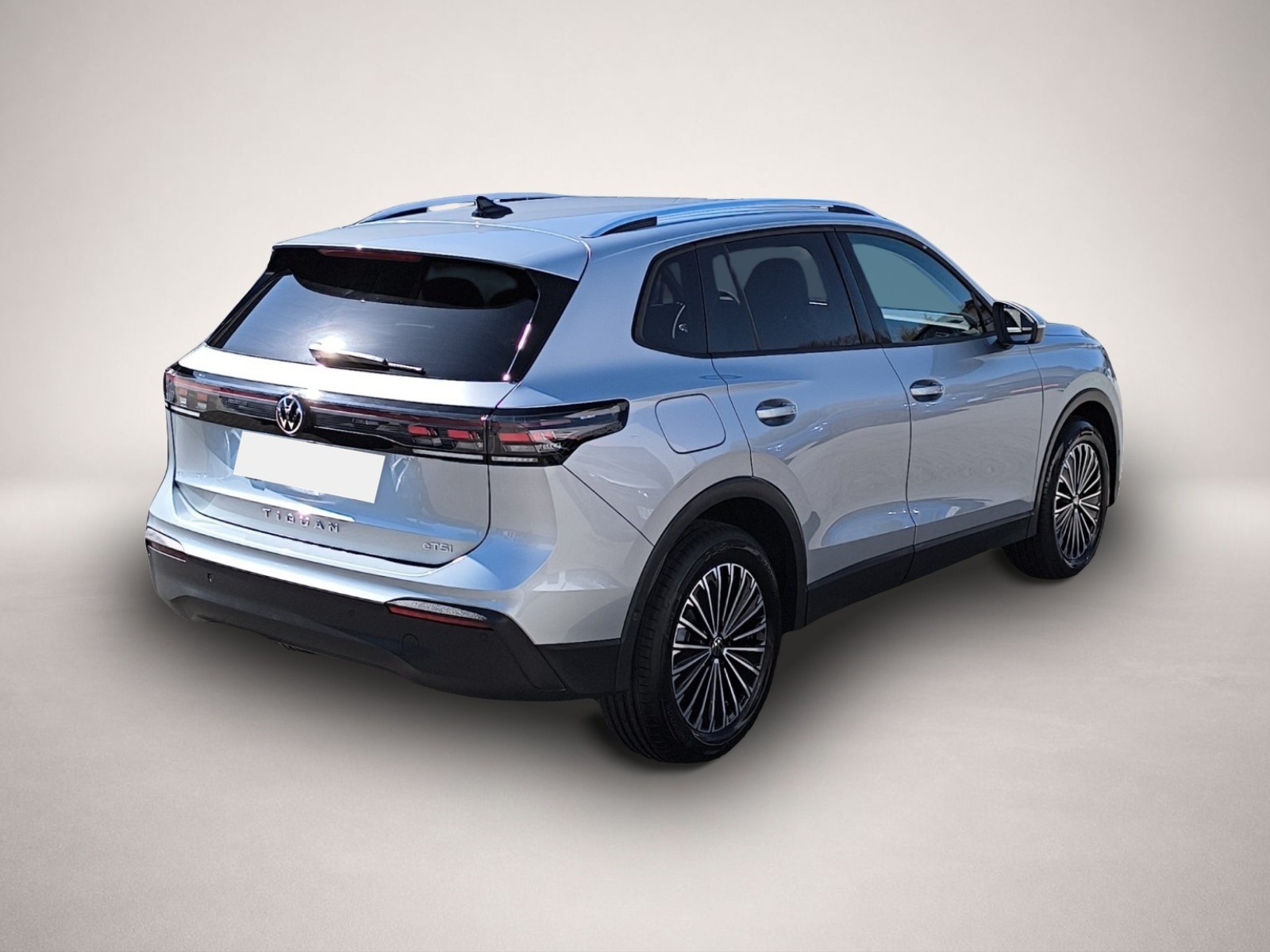 Fotografie 7 des Volkswagen Tiguan 1.5 eTSI DSG Life LED PARK-ASSIST RFK