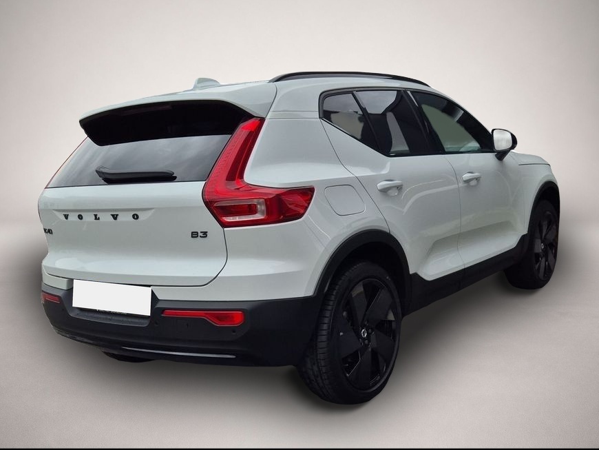 Bild 2 Volvo XC40 B3 B DKG Plus Black Edition