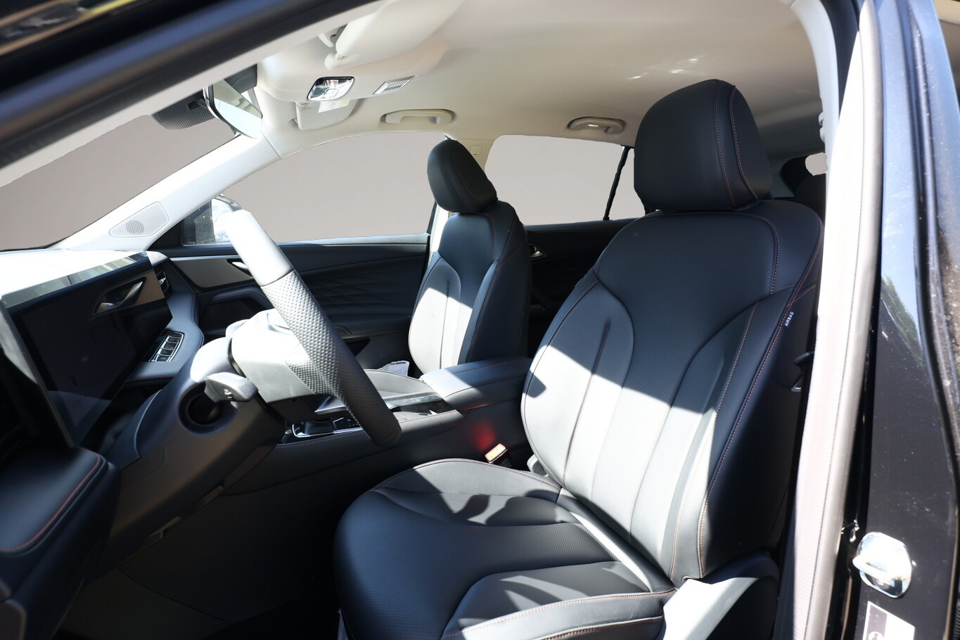 Bild 5 MG HS HEV+ Luxury ACC 360Kam SHZ eHK TotW KeyL 19Z
