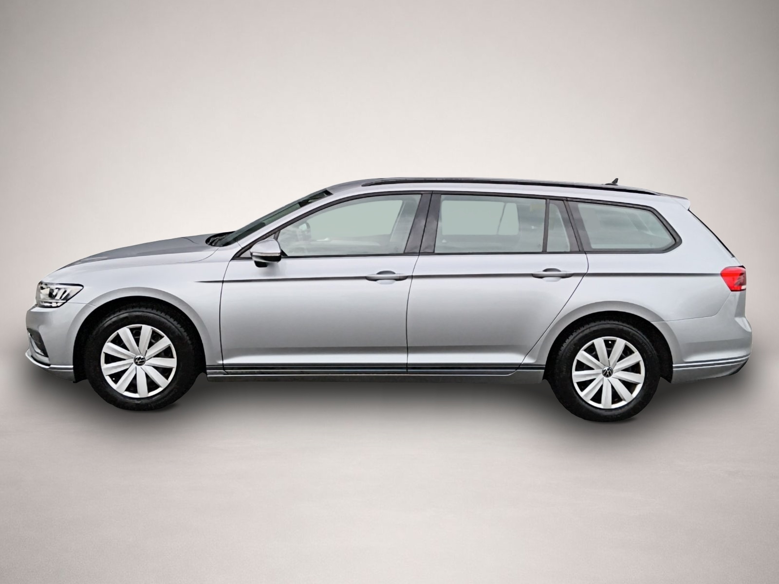 Bild 4 Volkswagen Passat Variant 1.5 TSI DSG Basis NAVI RFK ACC PD