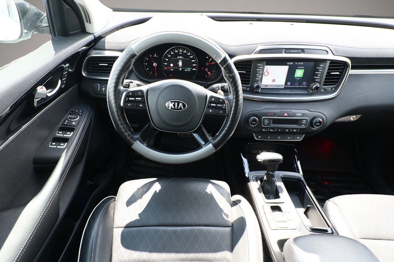 Fotografie 6 des Kia Sorento 2.2 CRDi 200 Aut. GT-Line 4WD LED Nav