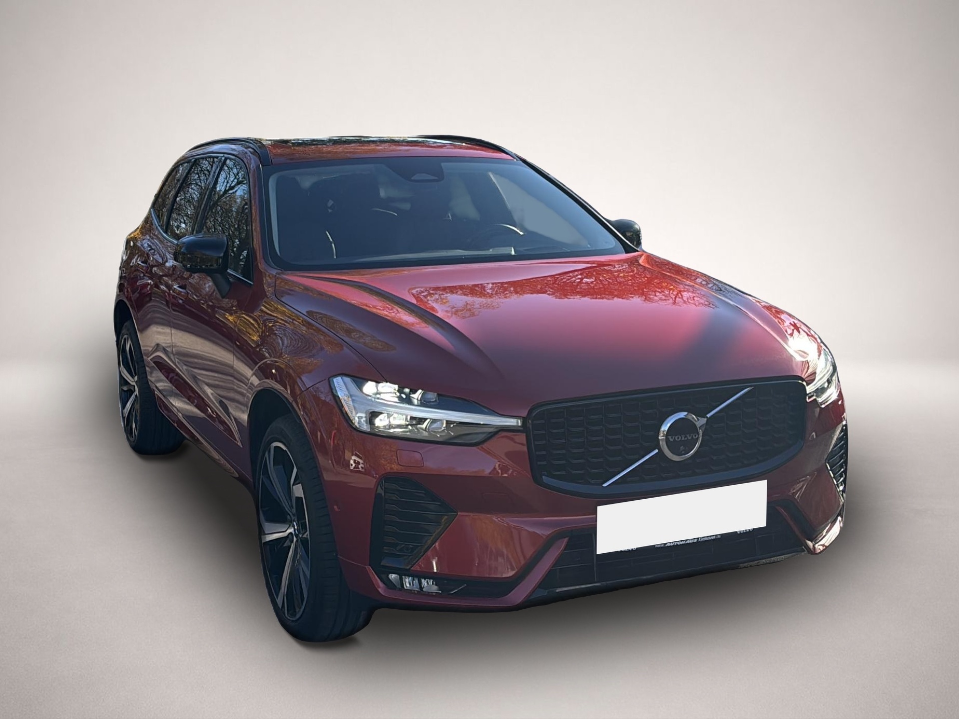 Bild 4 Volvo XC60 B5 (Benzin) Ultra Dark AWD Automatik Navi L