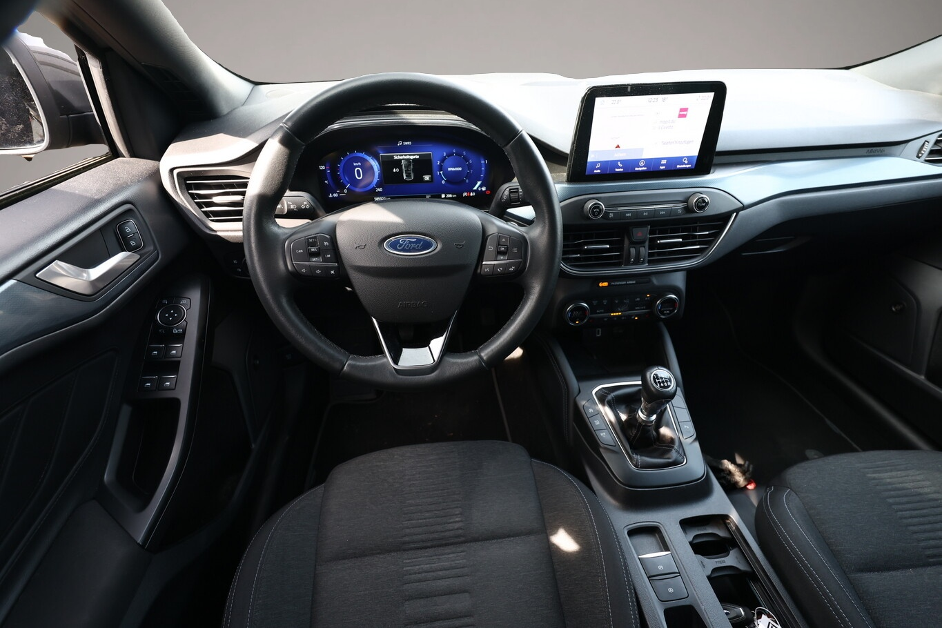 Bild 6 Ford Focus 1.0 EcoBoost 155 Active X LED Nav AHK SHZ