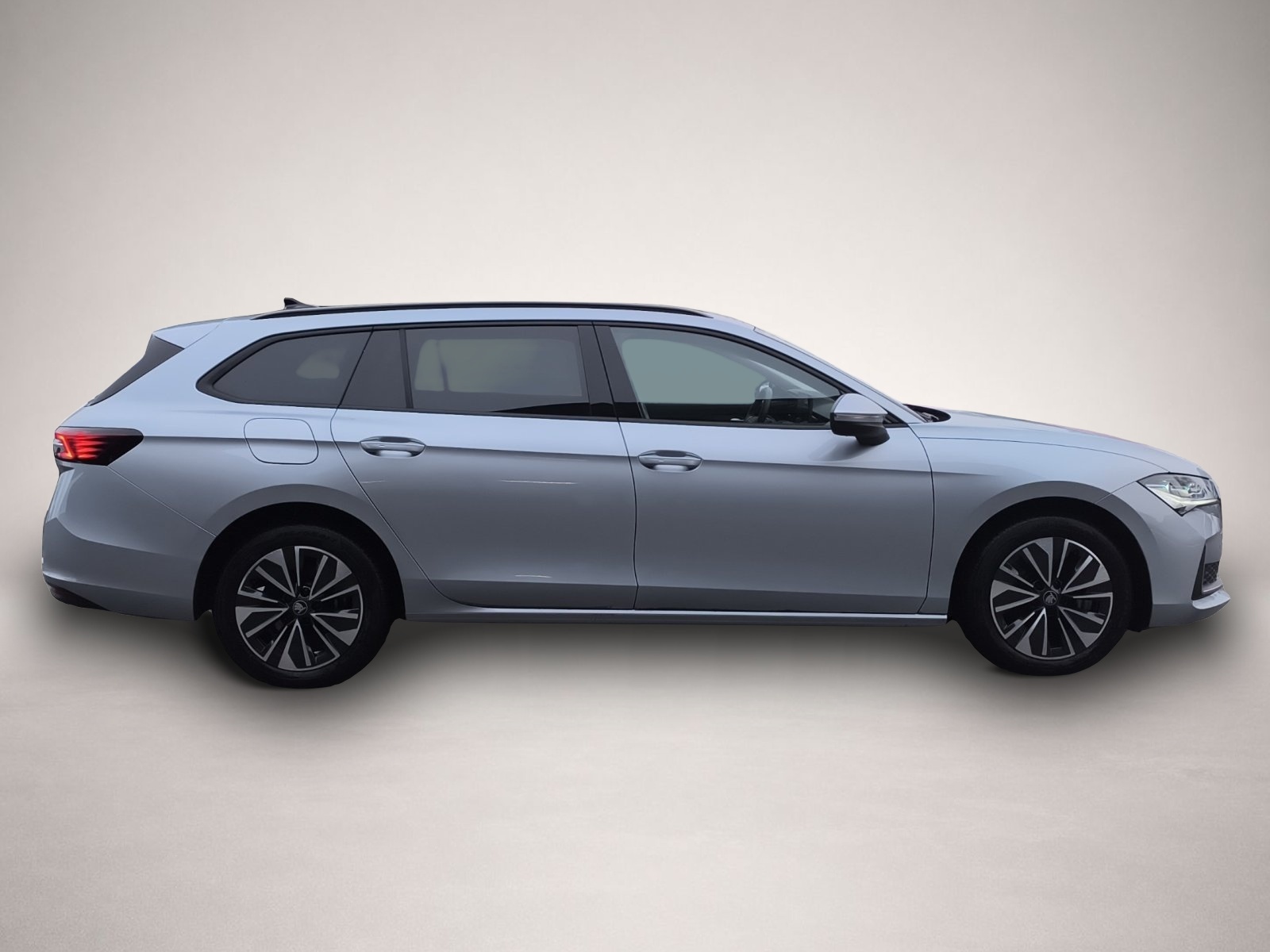 Fotografie 8 des Skoda Superb Combi 2.0 TSI DSG 4x4 Selection AHK HEAD