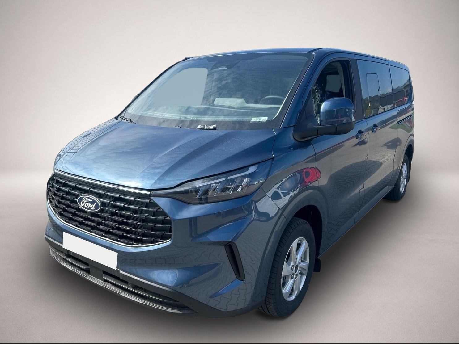 Fotografie Ford Tourneo Custom 320 L2H1 Family +LED+8 Sitzer+sof