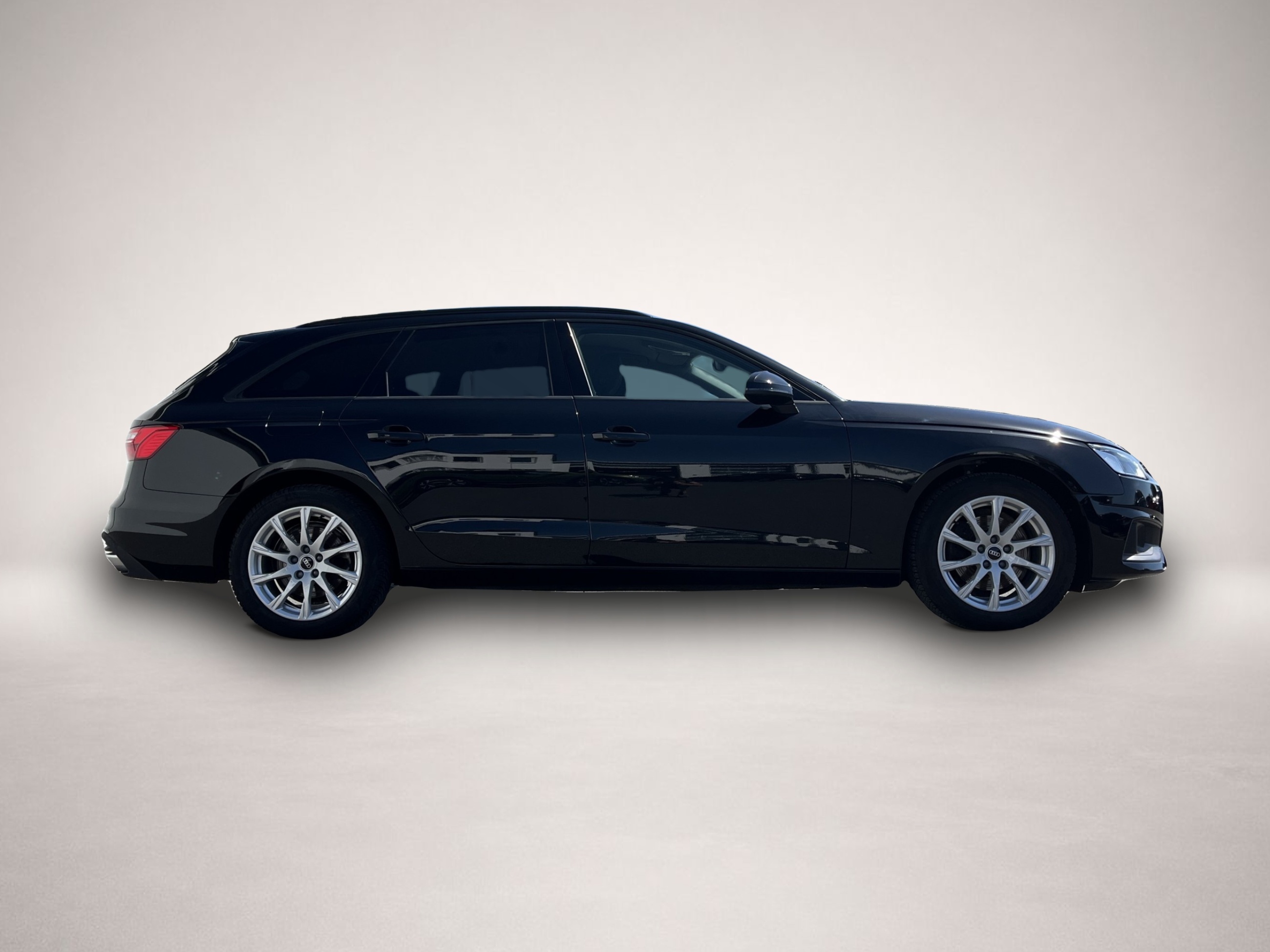 Bild 4 Audi A4 Avant 35 2.0 TFSI S tronic Navi LED PDC SHZ e