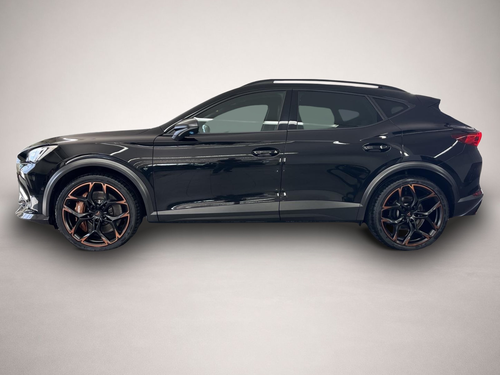 Bild 3 Cupra Formentor 2.5 TSI DSG 4Dr AB 298EUR VZ5 PANO 360