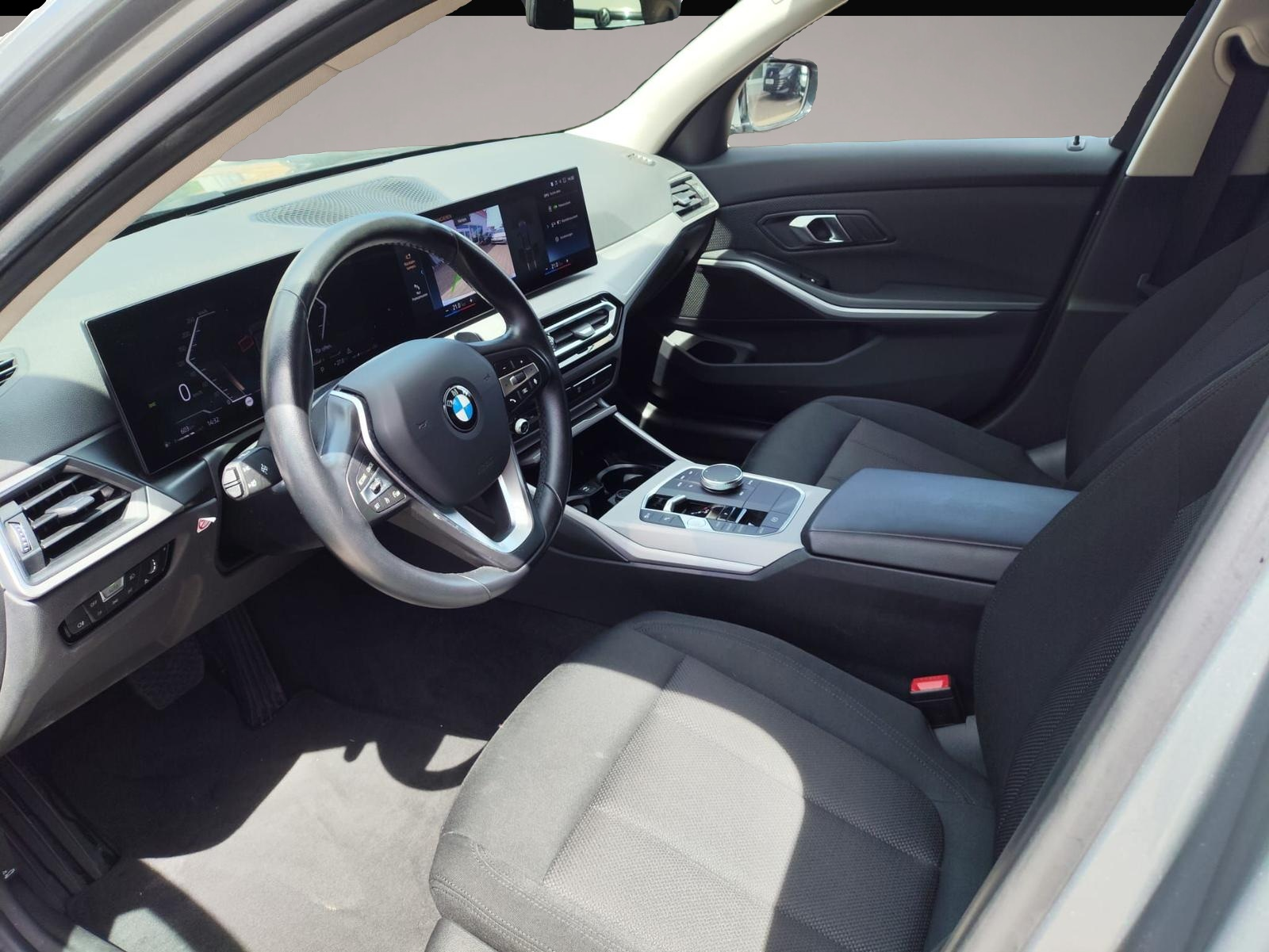 Fotografie 5 des BMW 318 318d Touring Leichter Hagel Widescreen Navi LED