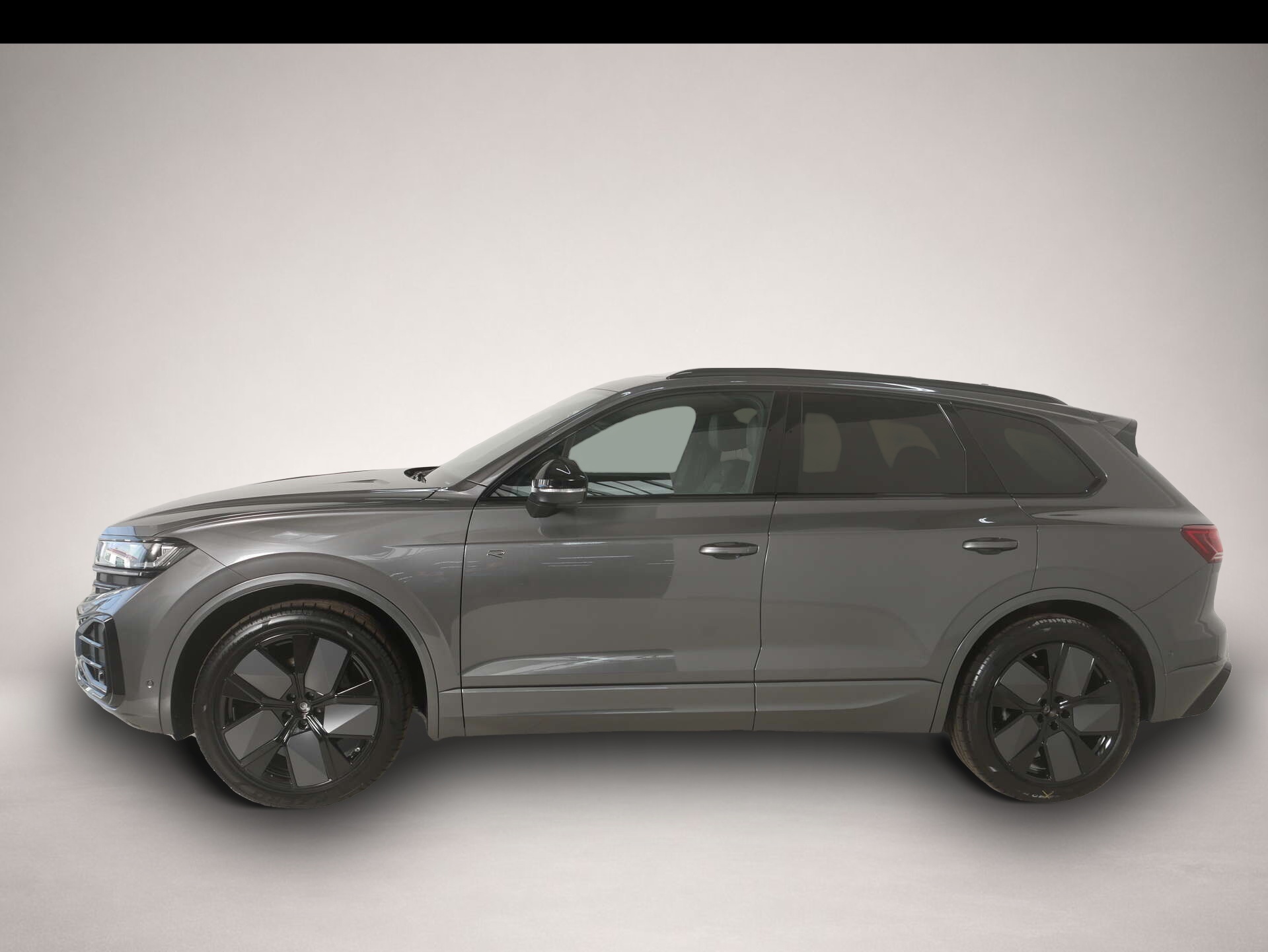 Bild 3 Volkswagen Touareg 3.0 TDI V6 4Motion R-Line Black Style