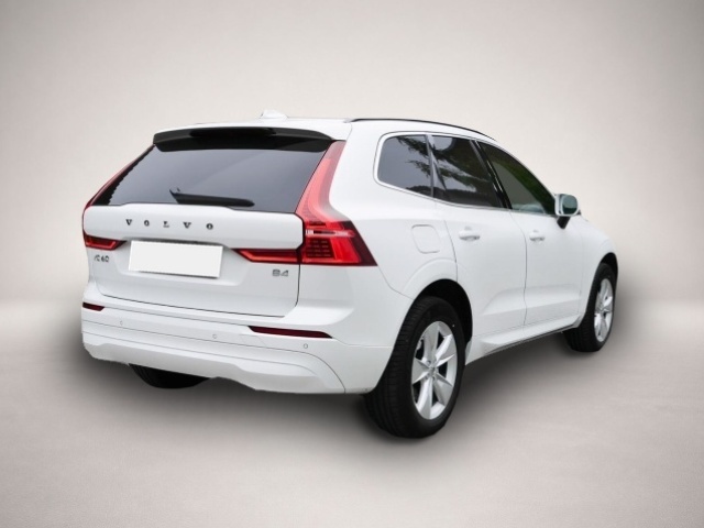 Bild 2 Volvo XC60 Core 2WD B4 Benzin EU6d AHK Digitales Cockp