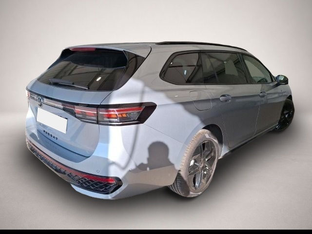 Bild 3 Volkswagen Passat Variant 1.5TSI eHybrid DSG R-LINE LEDER/D