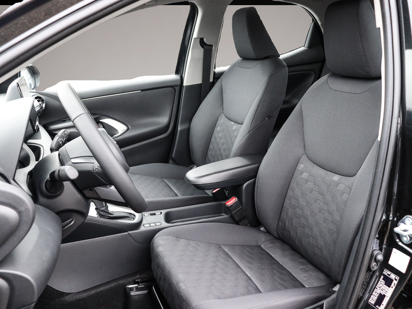 Bild 4 Mazda 2 Hybrid VVT-i 116 1.5L CVT FWD Centre-Line