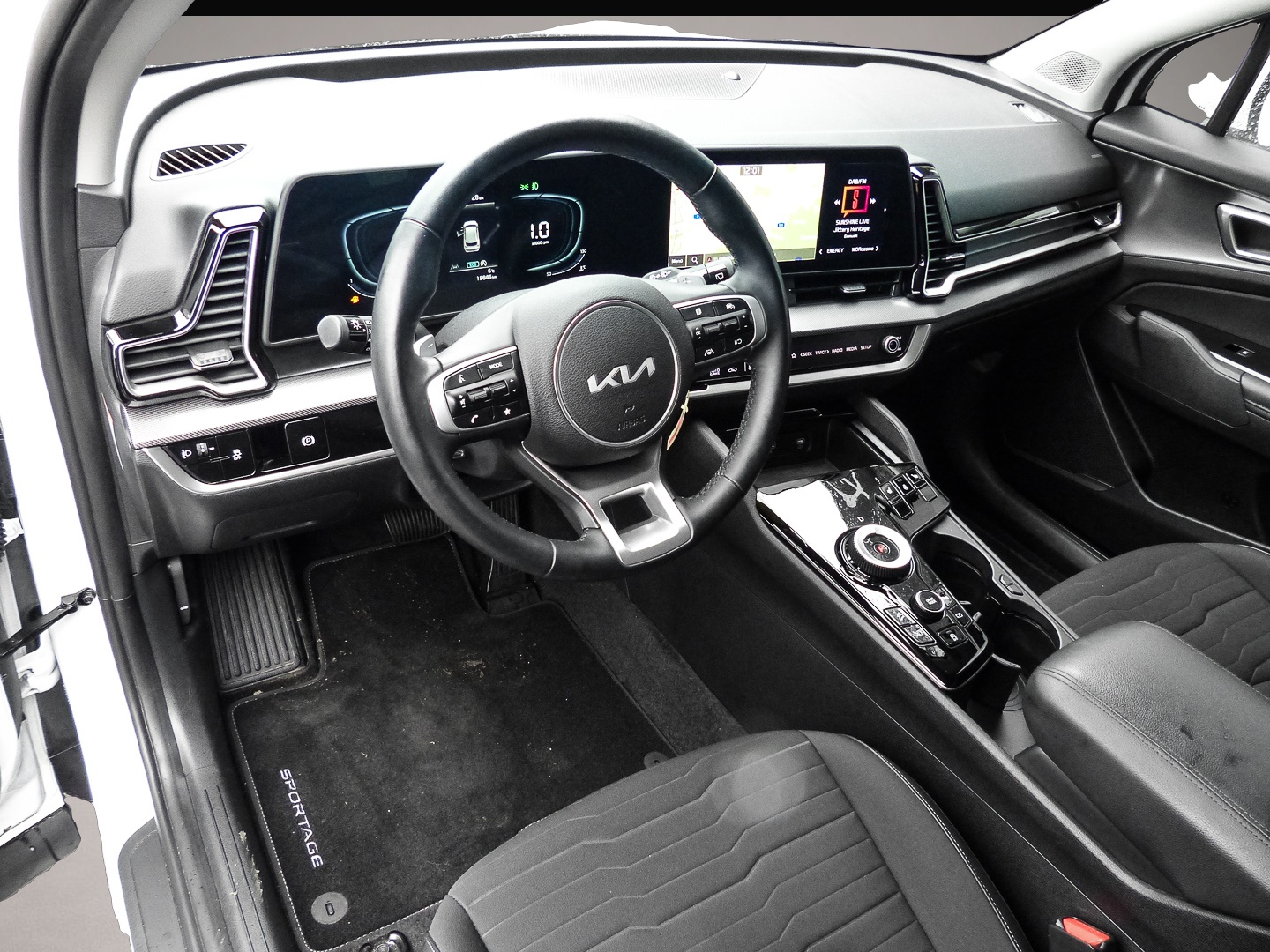 Bild 4 Kia Sportage Vision Navi Digitales Cockpit LED Apple