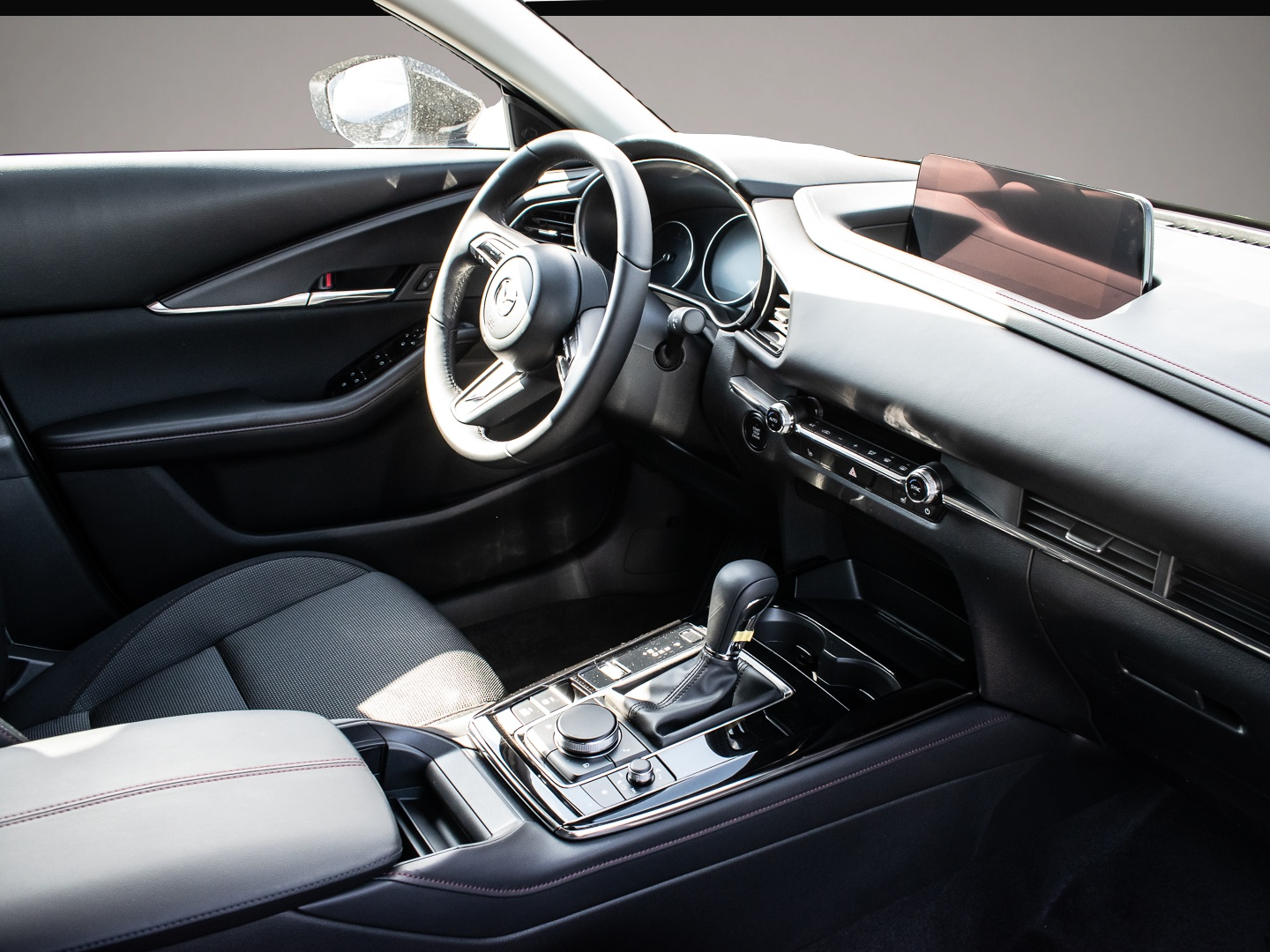 Fotografie 6 des Mazda CX-30 2025 e-SKYACTIV G 140ps 2.5L 6AT FWD Homur