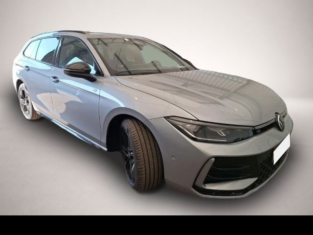 Bild 4 Volkswagen Passat Variant 1.5TSI eHybrid DSG R-LINE LEDER/D
