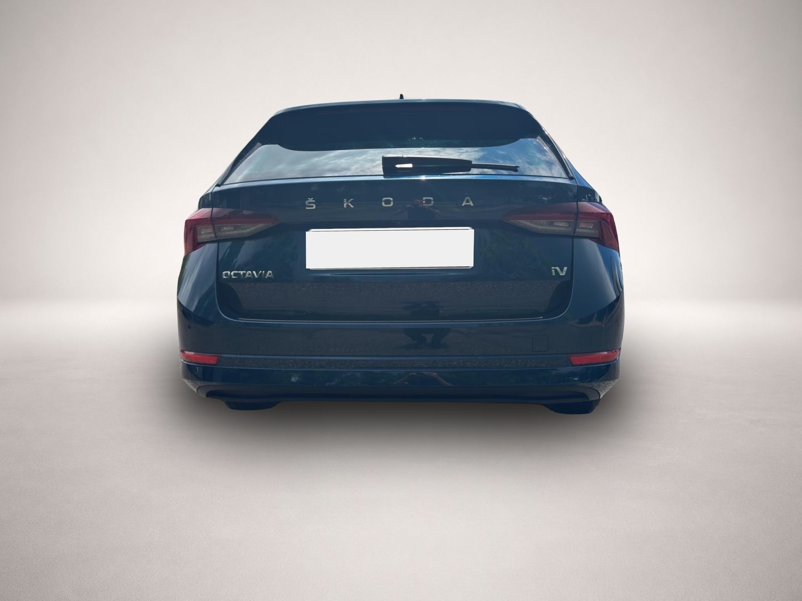 Bild 5 Skoda Octavia Combi 1.4 eHybrid DSG Ambition REAR VIEW