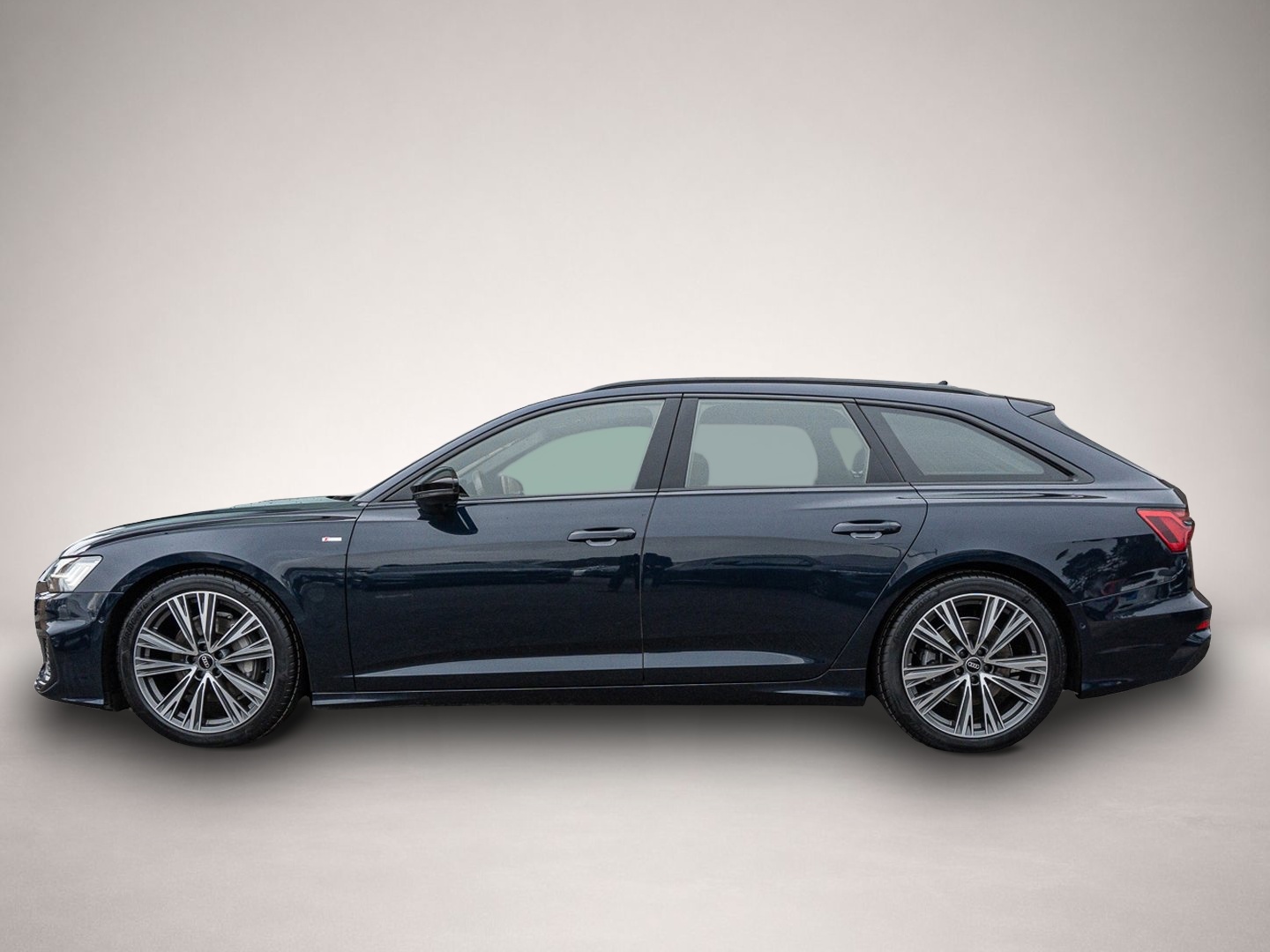 Fotografie 4 des Audi A6 Avant Sport 45 TFSI quattro 195(265) S troni