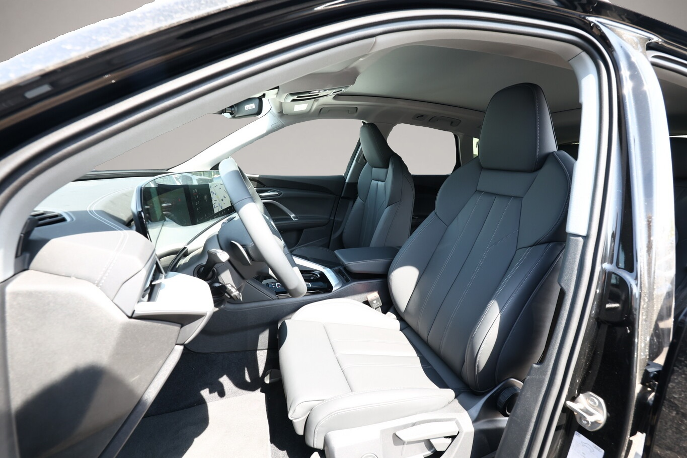 Bild 6 Audi Q5 TDI 204 S line Tech Pano PrivG VirCo+ eHK 19Z