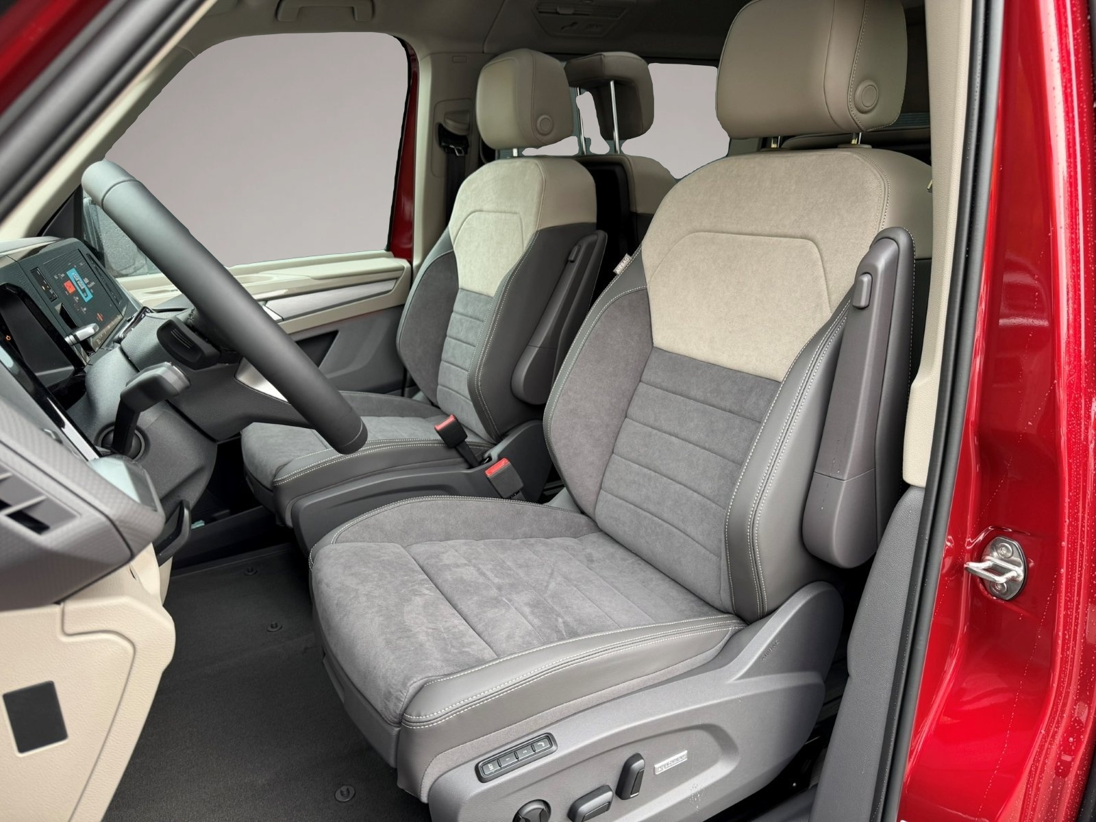 Bild 3 Volkswagen T7 Multivan LÜ 2.0TDI DSG Style 7-S. IQ.LIGHT HU