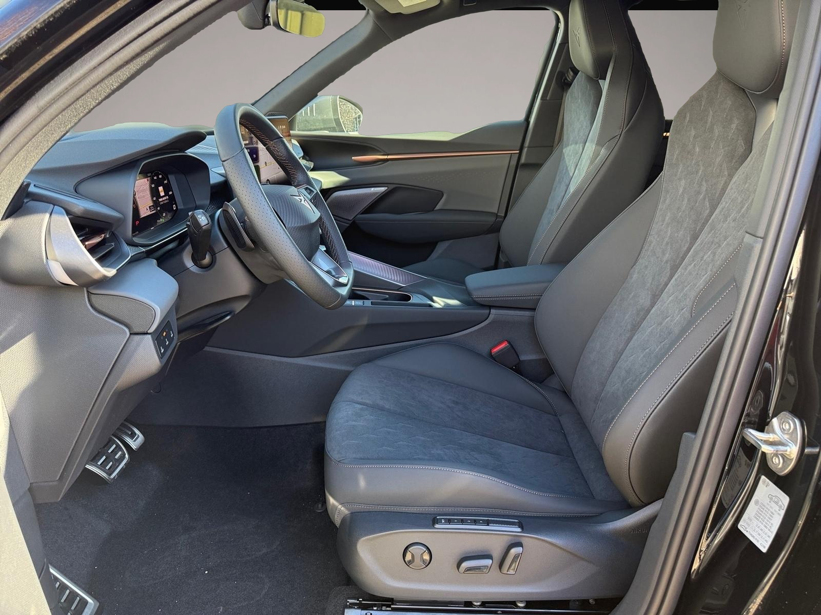 Bild 2 Cupra Terramar VZ 2.0 TSI 4Drive DSG AHK Sennheiser