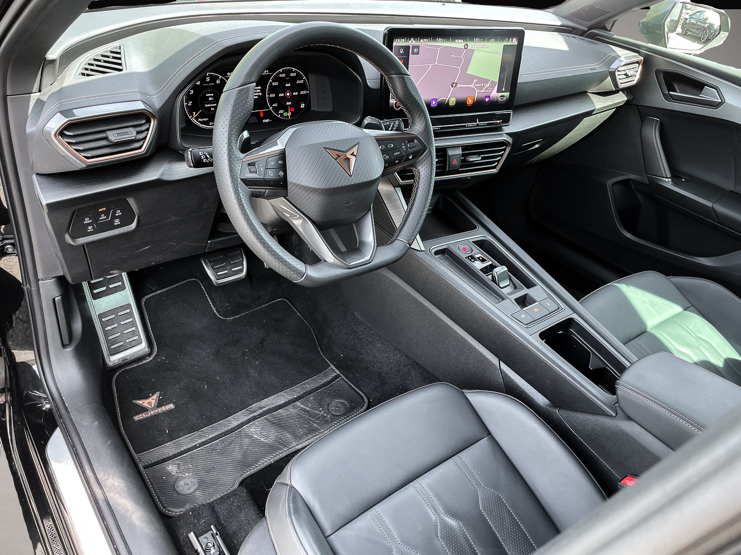 Bild 4 Cupra Leon VZ 2.0 TSI EU6d 7-Gang DSG 300PS Leder-Pake