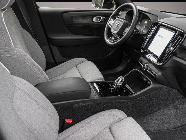 Bild 6 Volvo C40 Plus Recharge Pure Electric AWD StandHZG Dig