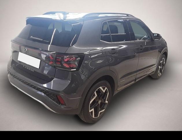 Vehicle image 0