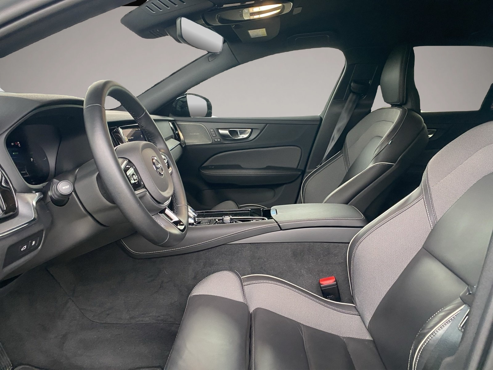 Bild 7 Volvo V60 T8 Plus Dark Recharge AWD*AHK*WiPa*MMY*