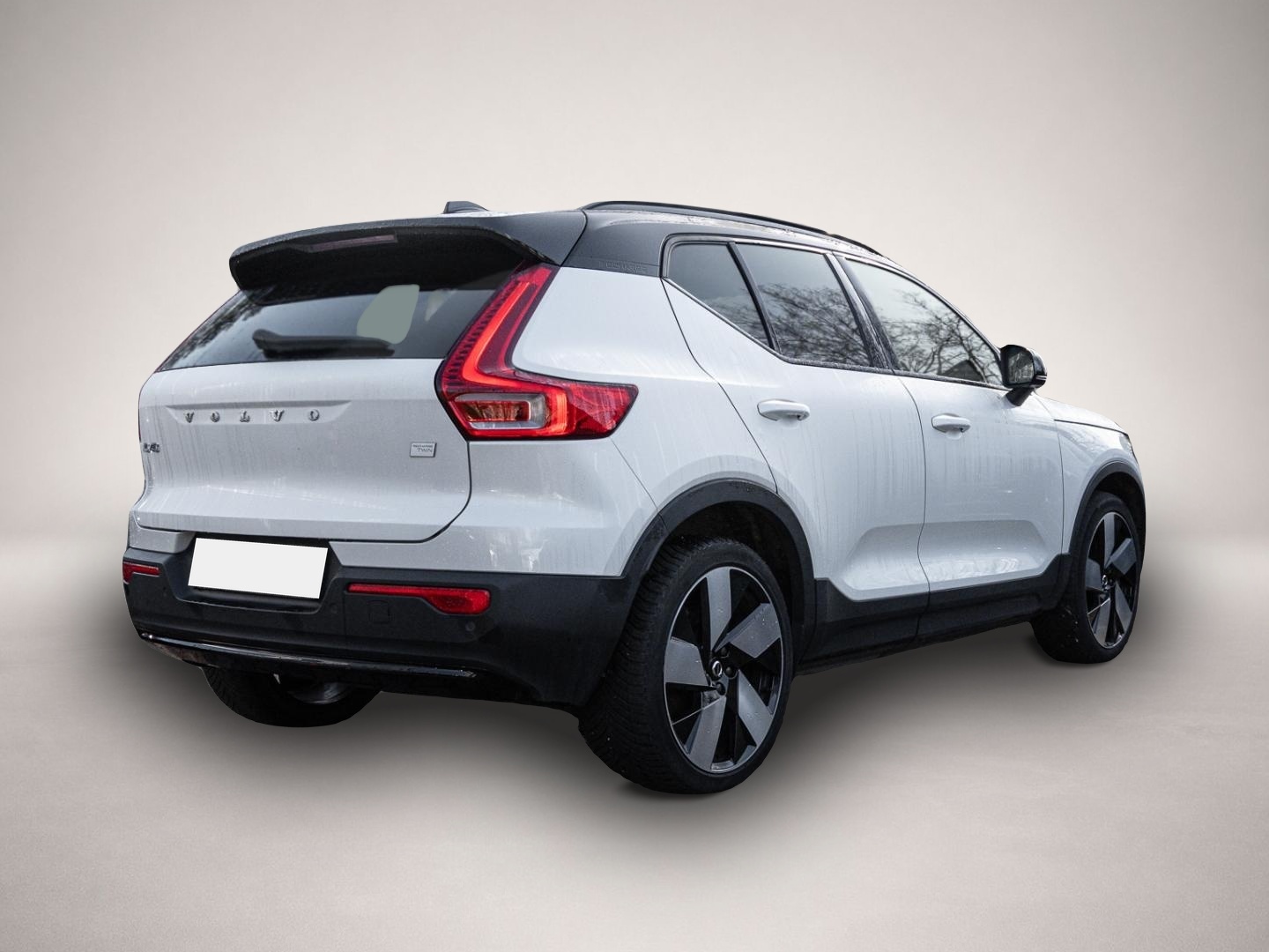Bild 2 Volvo XC40 Ultimate Recharge Pure Electric AWD Twin St
