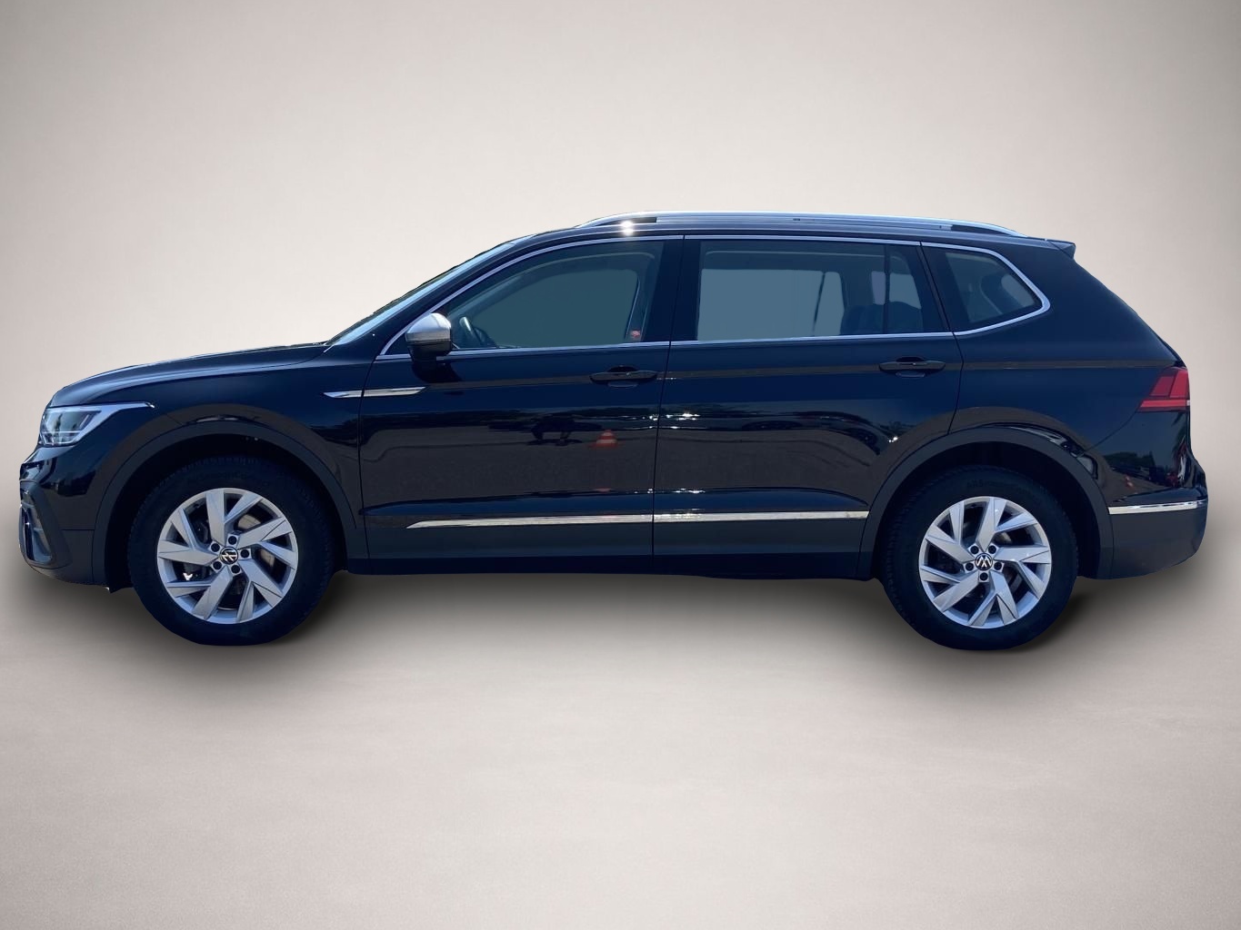 Bild 2 Volkswagen Tiguan Allspace 1.5 TSI DSG LIFE 7-SITZER+AHK+18