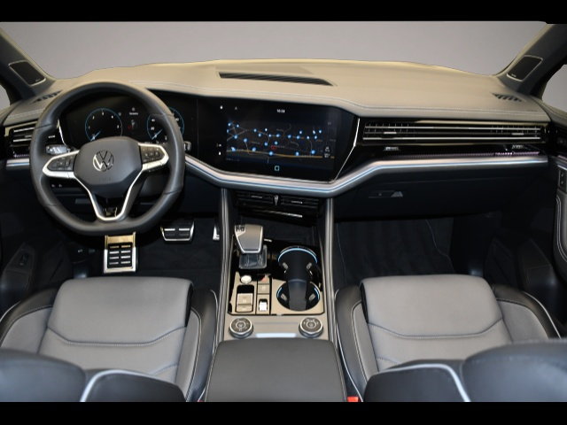 Fotografie 4 des Volkswagen Touareg 3.0 TDI 4M Tip. R-Line Black Style Matri