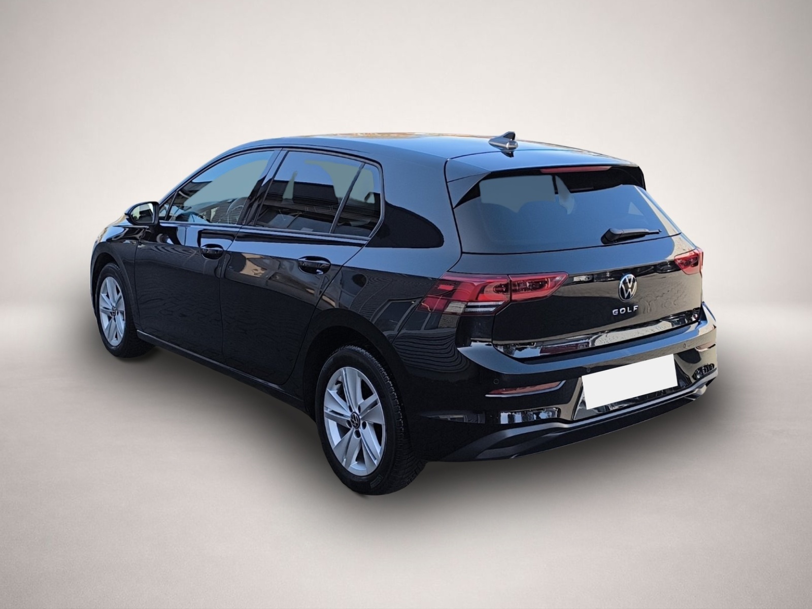 Fotografie des Volkswagen Golf 8 Lim. 1.5 TSI Life LED NAVI RFK