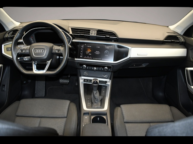 Fotografie 4 des Audi Q3 Sportback 35 TFSI S tronic S line SpoSi/AHK