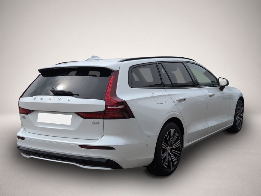 Bild 2 Volvo V60 B4 B DKG Ultra Dark Pano*Head-up*Premium