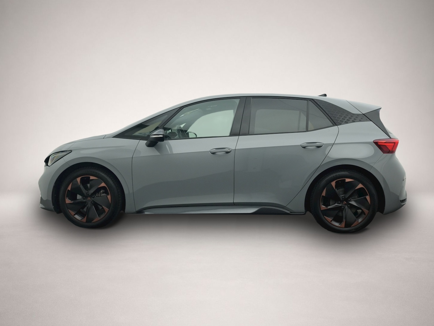 Fotografie Cupra Born 5-J-GAR KAMERA ELEKTR-SITZE