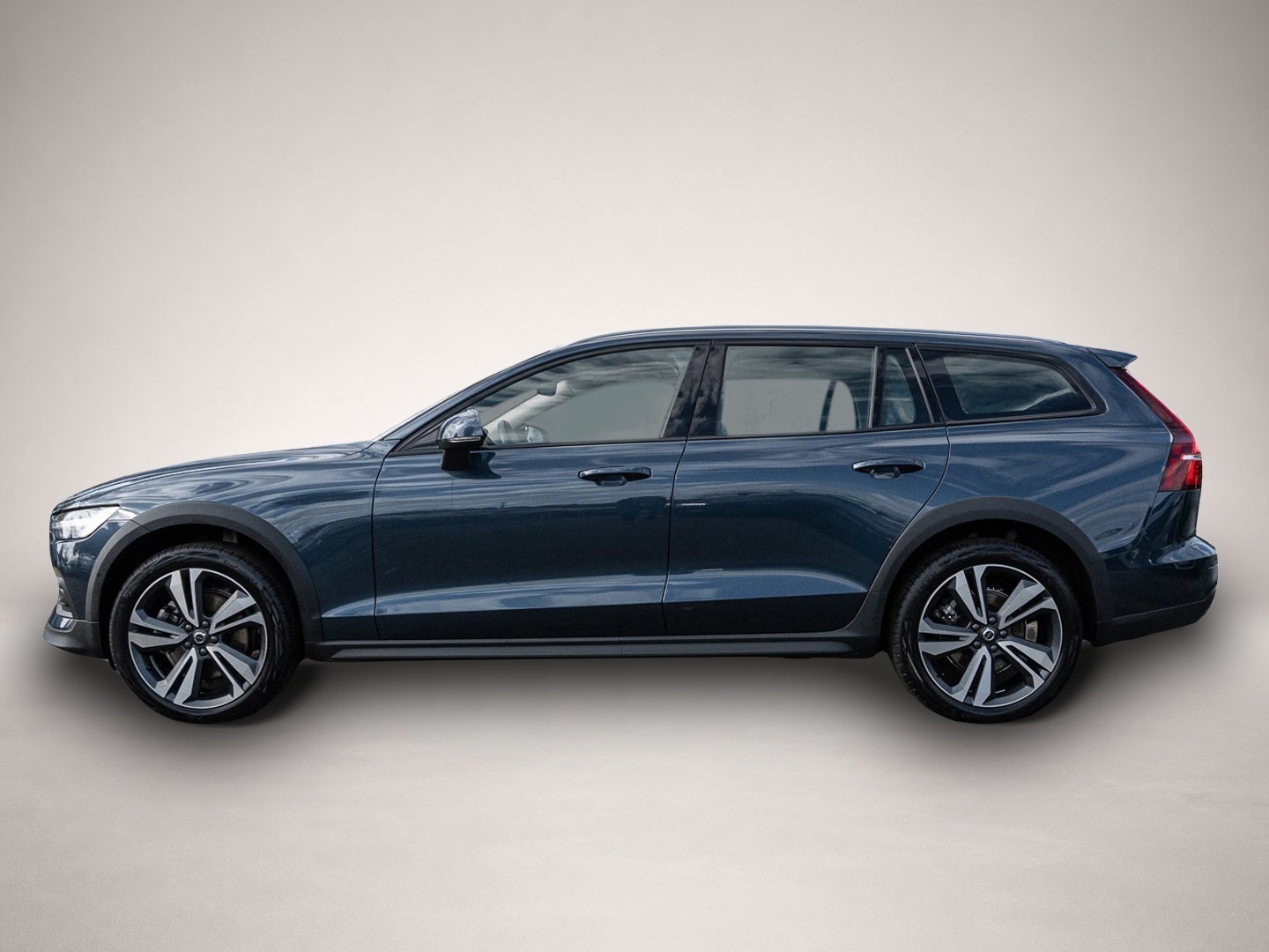Bild 4 Volvo V60 Cross Country B4 AWD Plus Plus AWD
