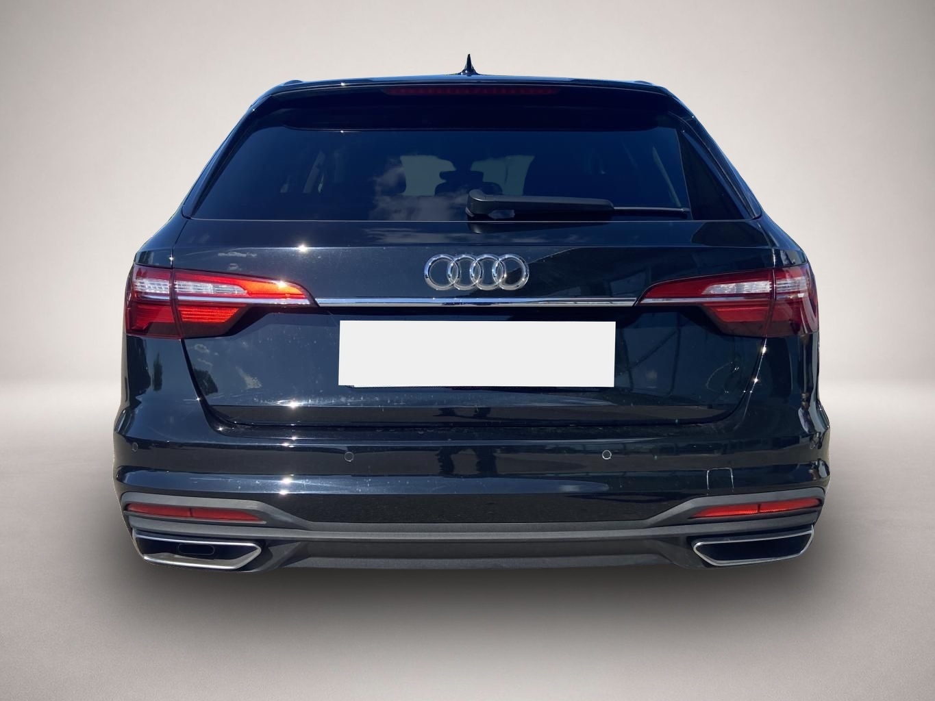 Fotografie des Audi A4 Avant 2.0 35 electric/TFSI S-tronic 17"+NAVI+