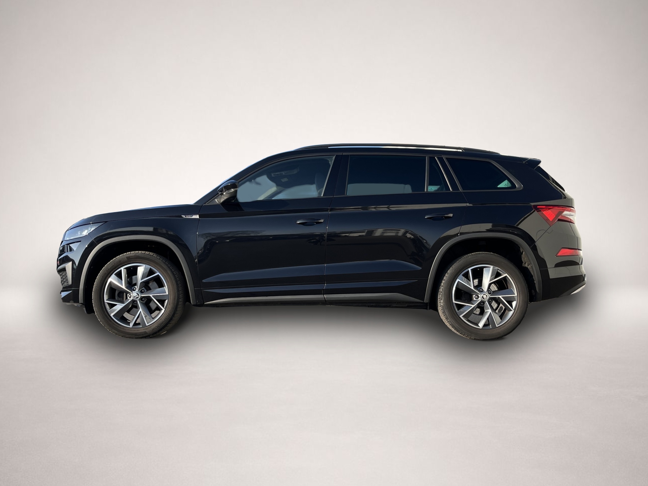 Fotografie 1 des Skoda Kodiaq 2.0 TDI DSG 4x4 Sportline AHK Navi LED 4x