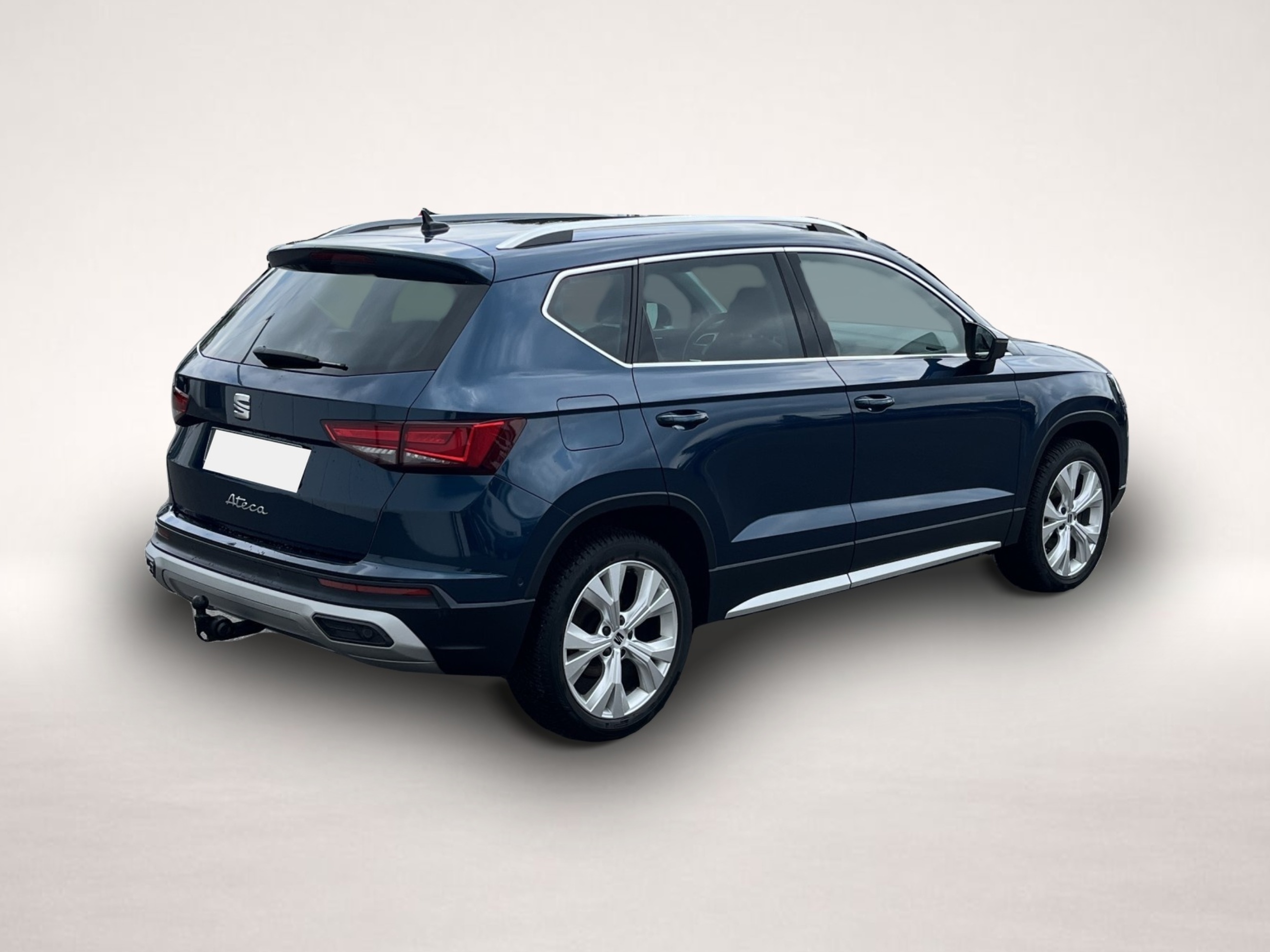 Fotografie 6 des Seat Ateca 1.5 TSI DSG Xperience AHK Navi Keyless ACC