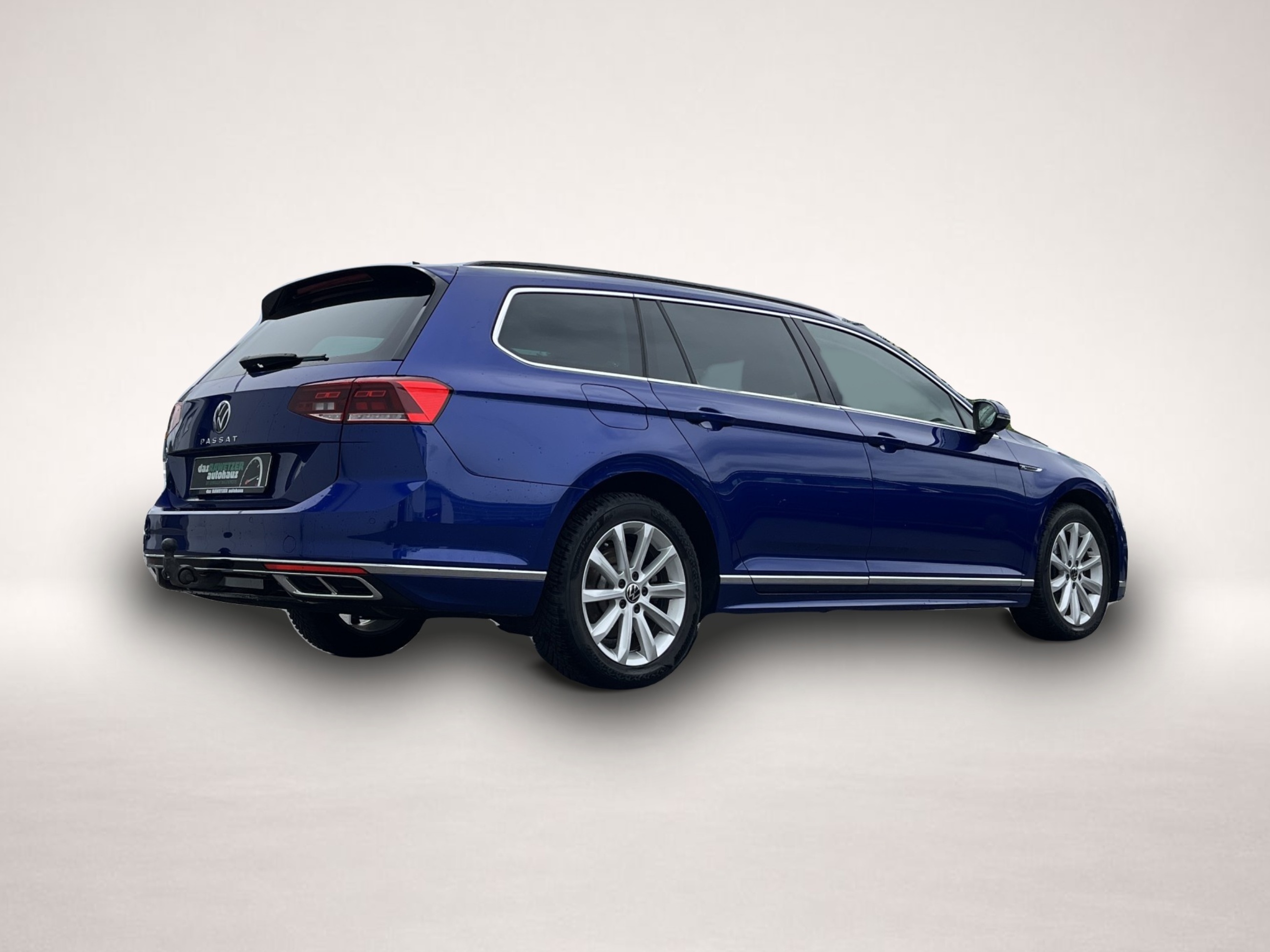 Fotografie des Volkswagen Passat Variant 2.0 TDI DSG R-Line AHK STHZ NaviP
