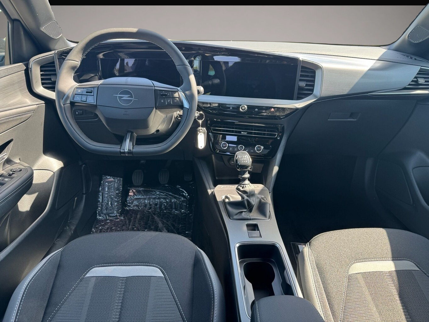 Bild 6 Opel Mokka Hybrid GS KomfortP SHZ LHZ Kam PDC CarPlay