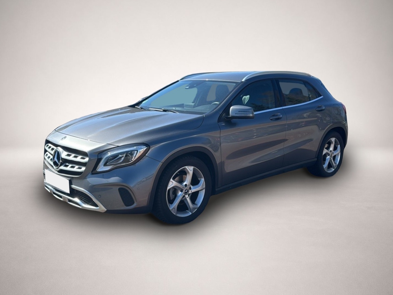 Fotografie 1 des Mercedes-Benz GLA 180 Urban PDCv+h SHZ Temp Lederlenkrad Parkl