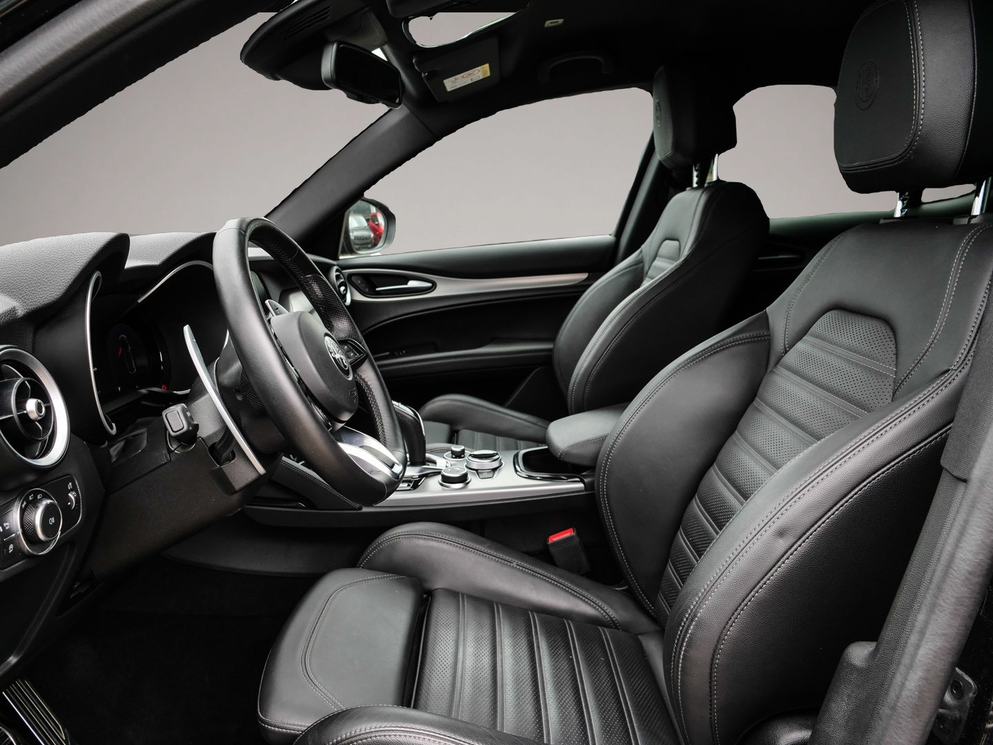 Bild 4 Alfa Romeo Stelvio Veloce Q4 AHK-el. klappb. El. Fondsitzve