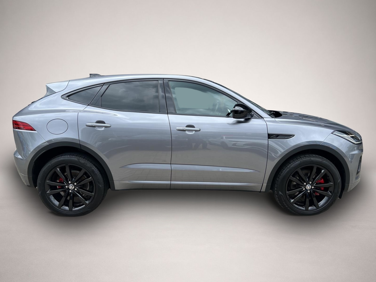 Fotografie 6 des Jaguar E-Pace D165 AWD R-Dynamic SE LEDER KAMERA