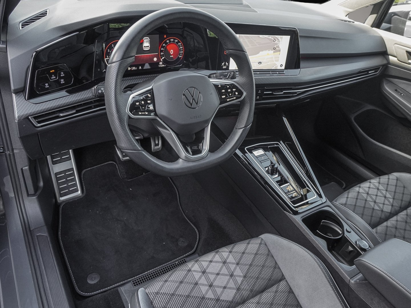 Bild 7 Volkswagen Golf 1.5 eTSI DSG R-Line