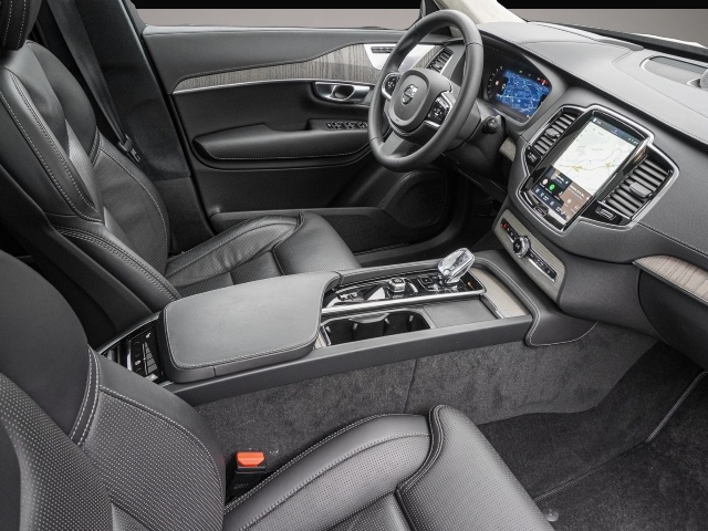 Bild 3 Volvo XC90 Ultimate Bright AWD 7-Sitzer HUD AD StandHZ