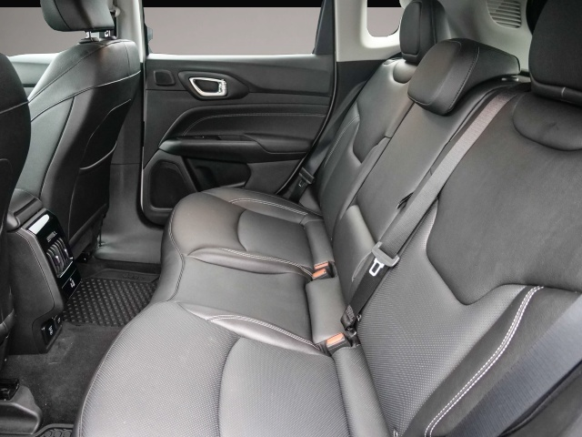 Bild 6 Jeep Compass S Plug-In Hybrid 4WD Navi Soundsystem 36