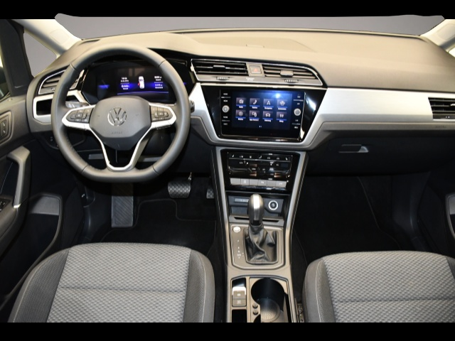 Bild 4 Volkswagen Touran 1.5TSI DSG Comfortline 7SITZE/LED/PDC
