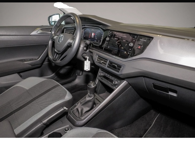 Bild 6 Volkswagen Polo VI Highline+NAVI+SHZ+PDC+KLIMAAUTO+CARPLAY+