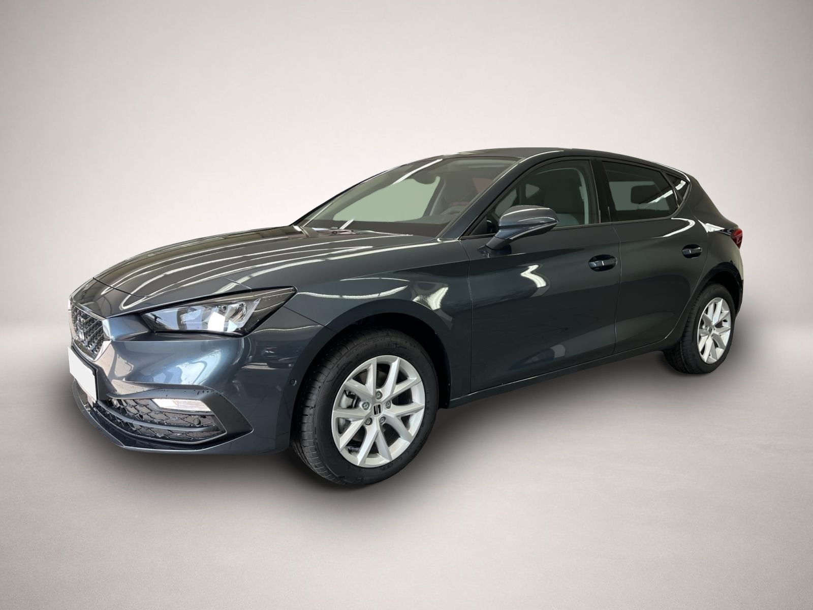 Fotografie Seat Leon 1.5 eTSI DSG Road Edition KAMERA NAVI ACC
